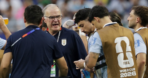 Cầu thủ Uruguay phản ứng dữ dội HLV Bielsa trước trận quyết đấu Tây Ban Nha - hình ảnh - new88com.vip