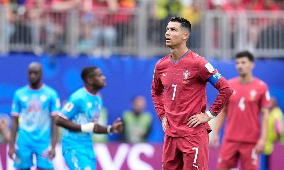 CĐV Congo hô tên Messi khi Ronaldo rời sân: Kịch tính mở màn World Cup 2026 - hình ảnh - new88com.vip