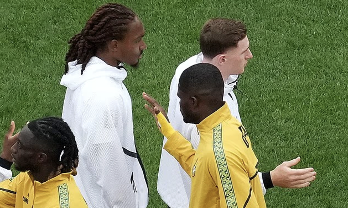 Cầu thủ Anh từ chối bắt tay đối thủ ở World Cup: Djed Spence và hành động gây tranh cãi - hình ảnh - new88com.vip